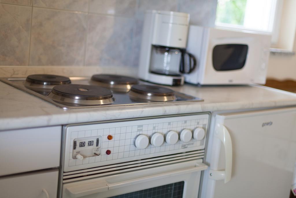 Apartman Kondic Omišalj Kamer foto