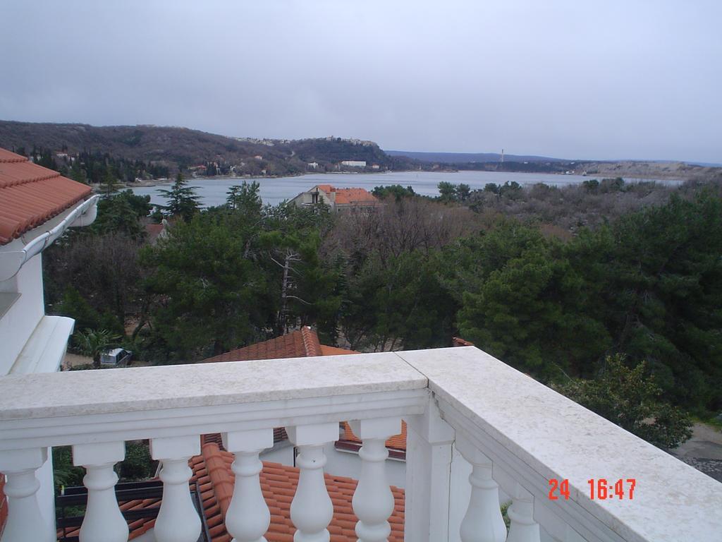 Apartman Kondic Omišalj Buitenkant foto