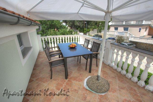 Apartman Kondic Omišalj Buitenkant foto