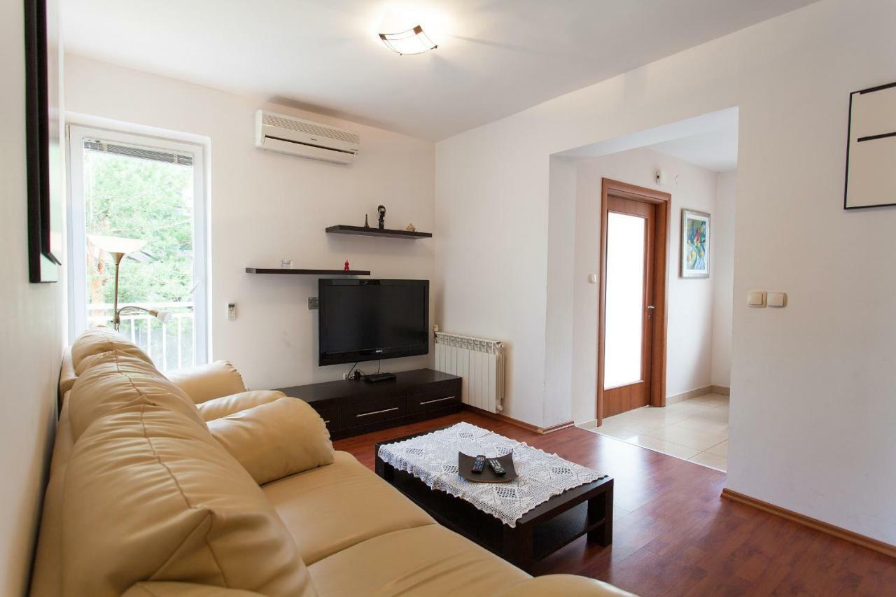 Apartman Kondic Omišalj Buitenkant foto