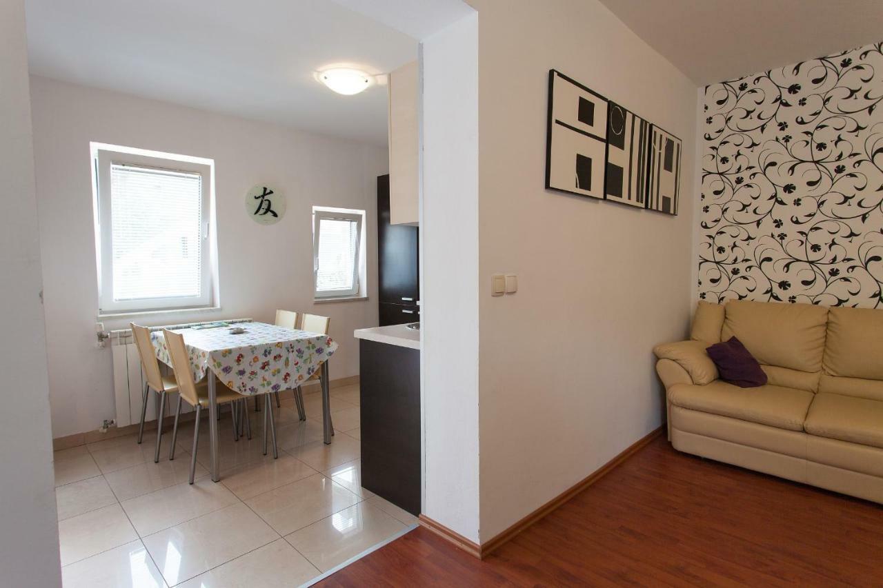 Apartman Kondic Omišalj Buitenkant foto