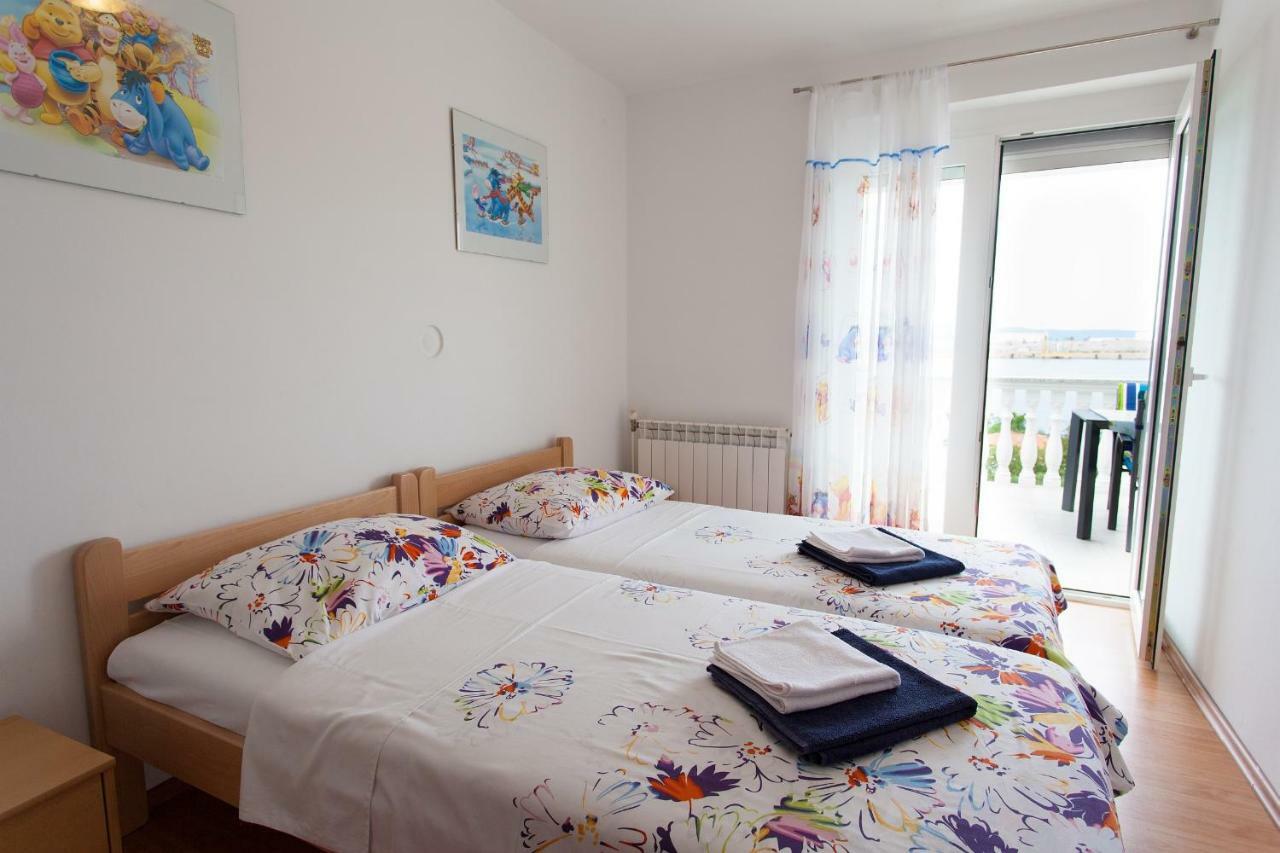 Apartman Kondic Omišalj Buitenkant foto