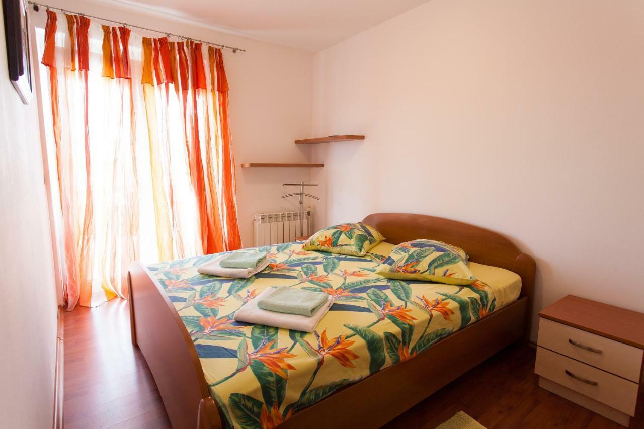 Apartman Kondic Omišalj Buitenkant foto